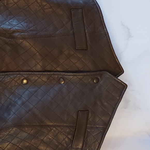 Essential Elements Women's Quilted Brown Leather Vest Fitted Western  L - Picture 3 of 14